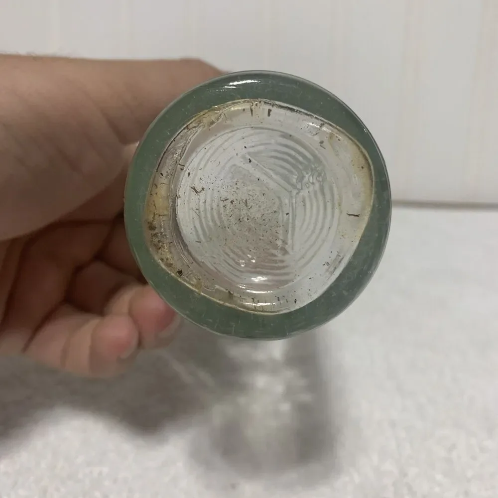 Antique Bottle Newbro's Herpicide For The Scalp 4 Oz Bottle